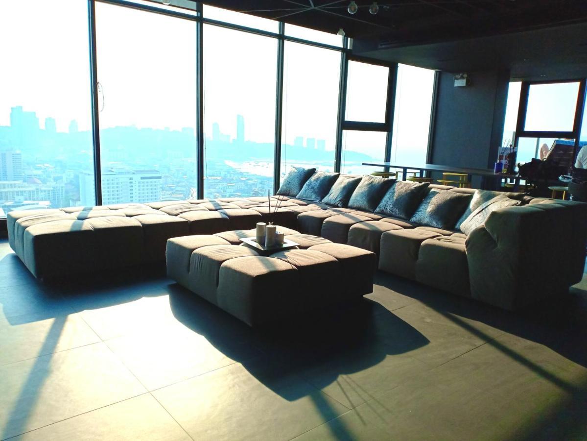 The Base Horizon Central Pattaya Extérieur photo