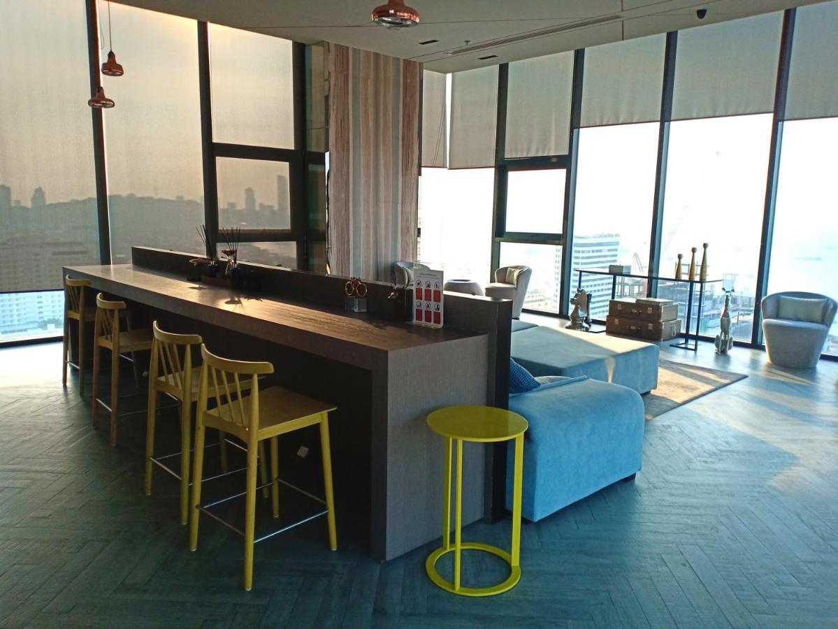 The Base Horizon Central Pattaya Extérieur photo
