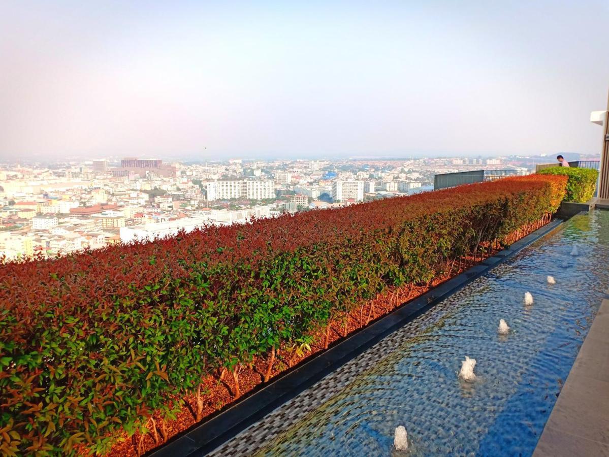 The Base Horizon Central Pattaya Extérieur photo